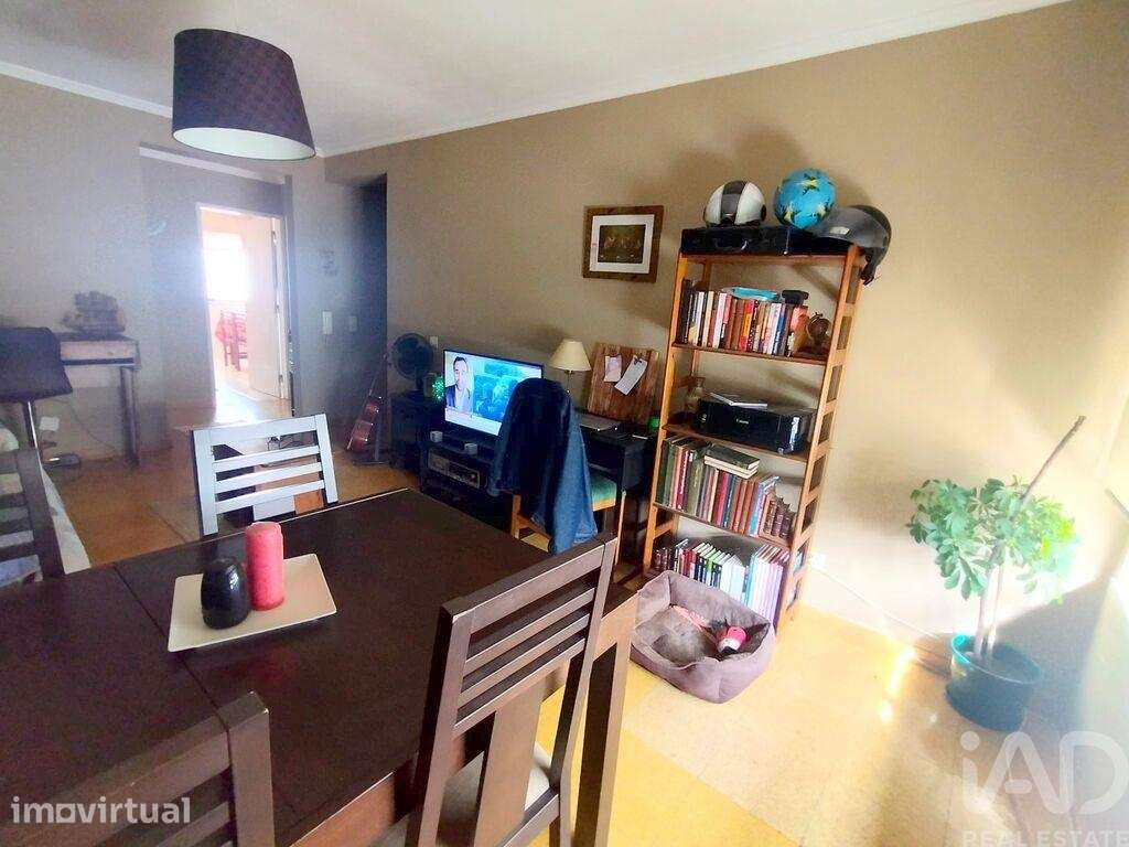 Apartamento T1 em Quelfes de 59 m² - View 3