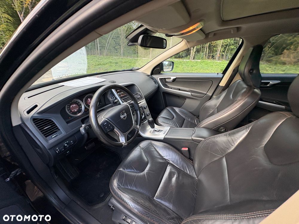 Volvo XC 60 2.4D AWD Summum - 16