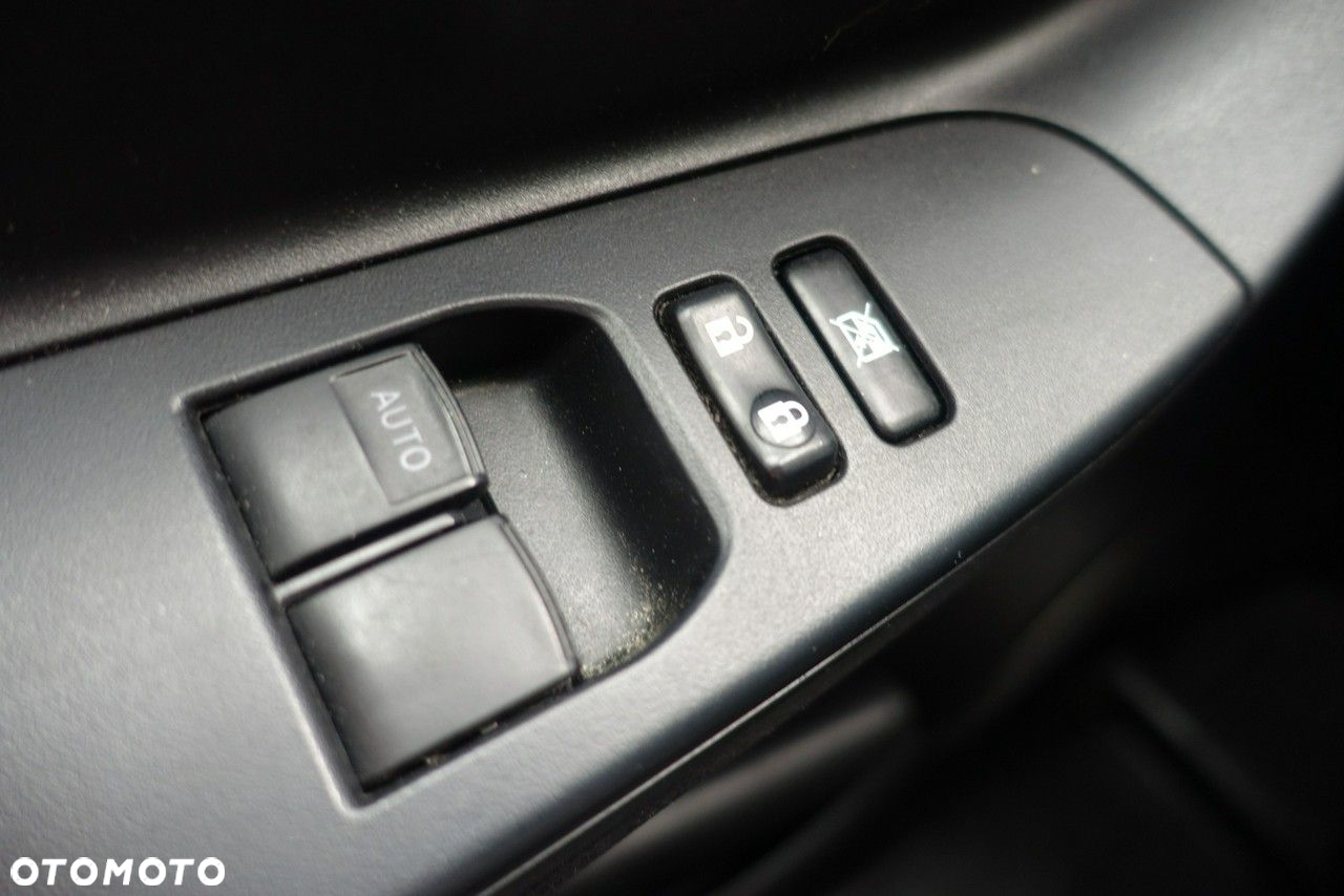 Toyota Yaris - 17