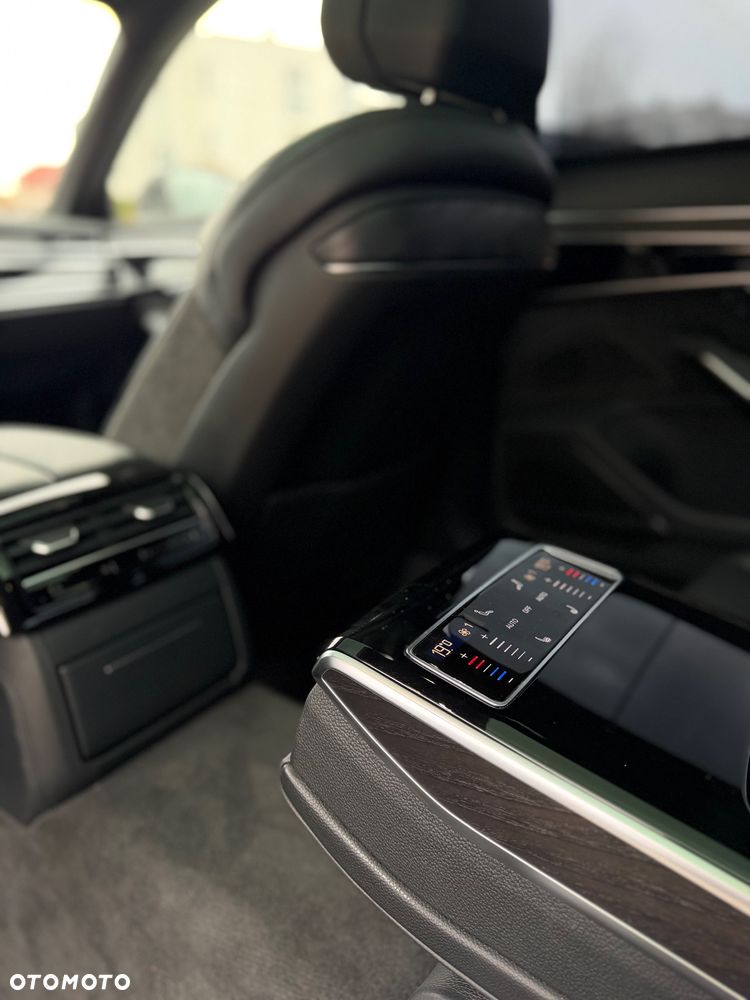 Audi A8 L 55 TFSI quattro tiptronic - 22