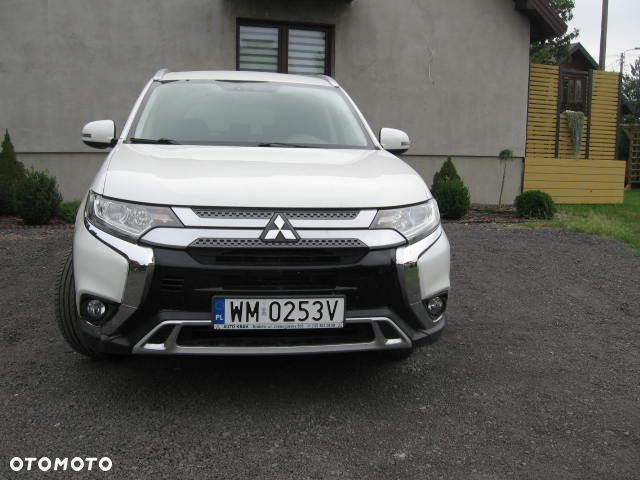 Mitsubishi Outlander 2.0 Intense + Navi 4WD CVT - 8