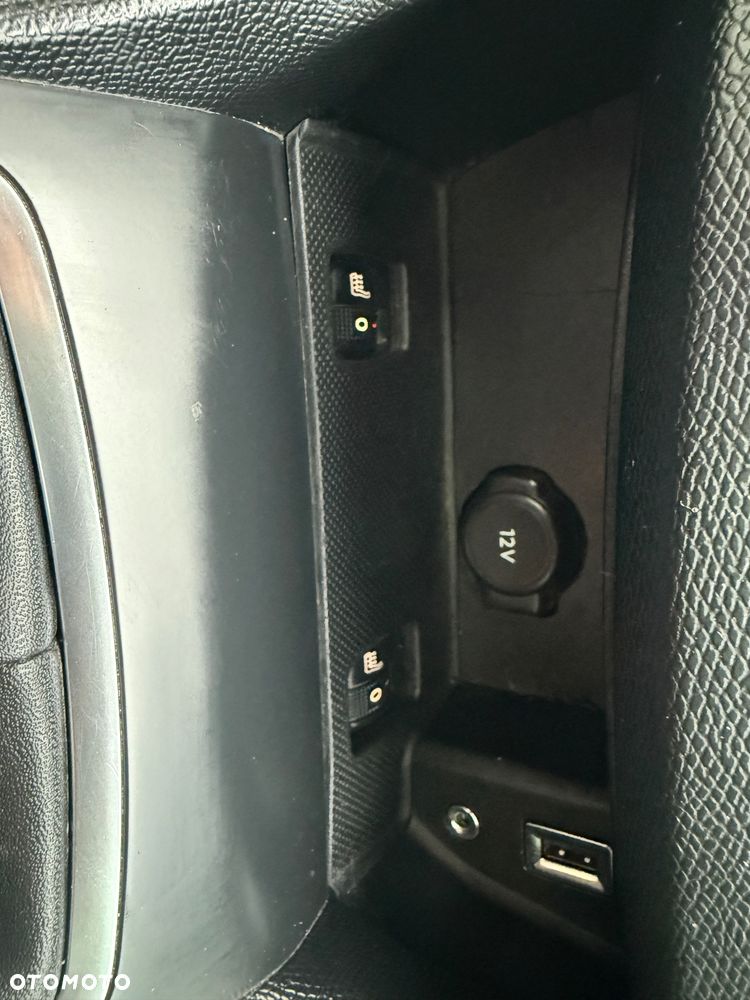 Peugeot 308 BlueHDi FAP 120 EAT6 Stop & Start Allure - 13
