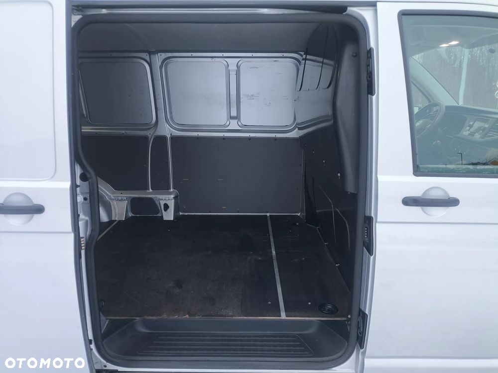 Volkswagen Transporter - 20