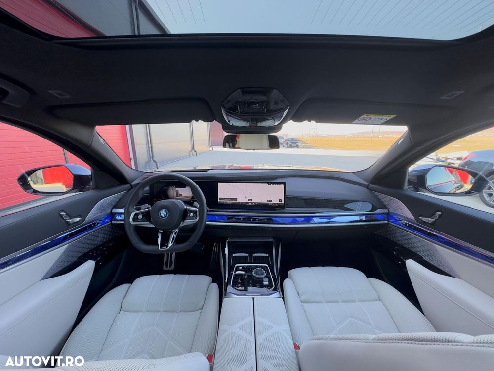 BMW Seria 7 750e xDrive - 31