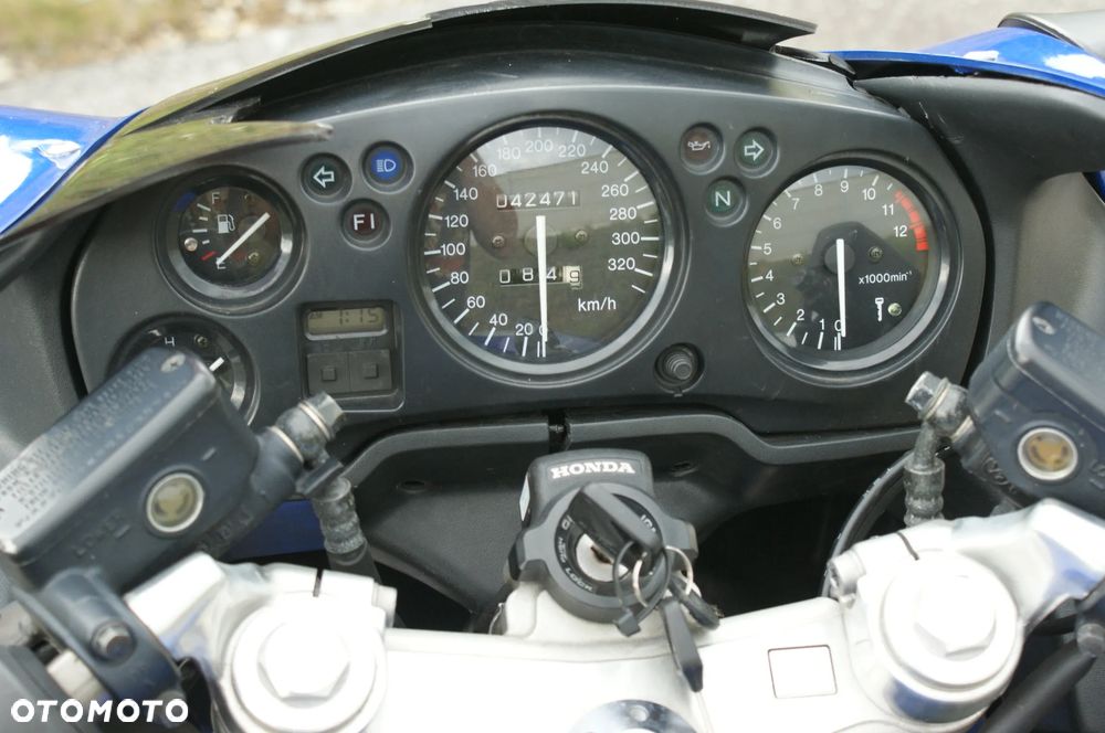 Honda CBR - 11