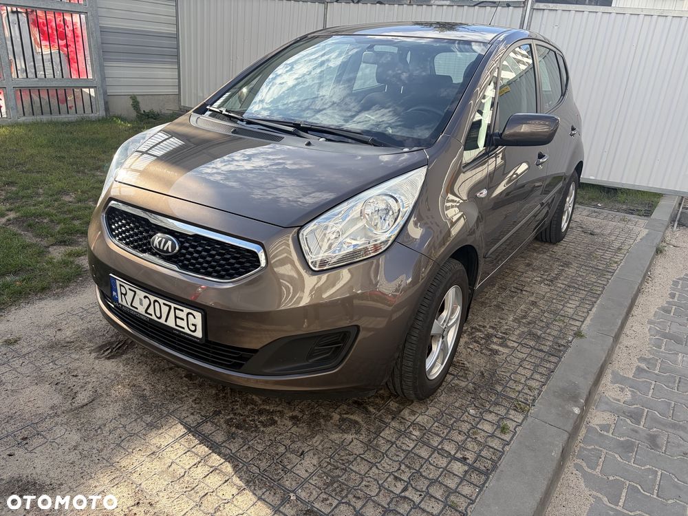 Kia Venga - 1