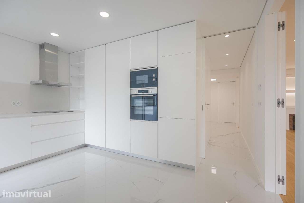 APARTAMENTO T3 TOTALMENTE RENOVADO NA AVENIDA DA BOAVISTA - Grande imagem: 5/40
