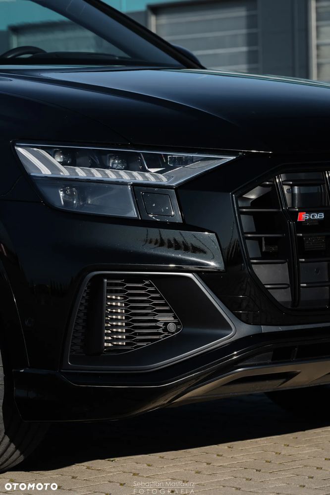 Audi SQ8 - 9