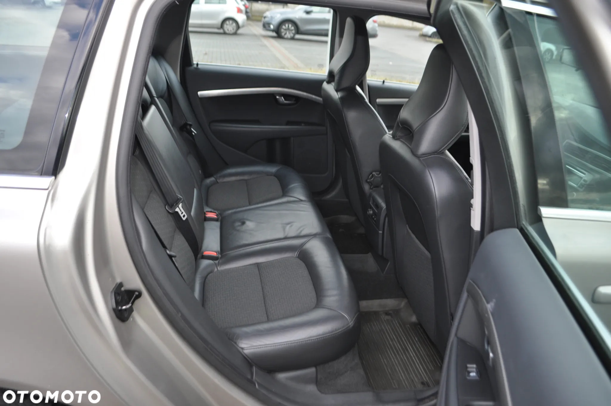 Volvo V70 DRIVe Momentum - 20