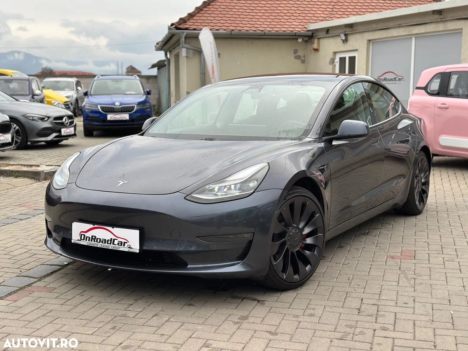 Tesla Model 3 Langstreckenbatterie Allradantrieb Dual Motor Performance - 1