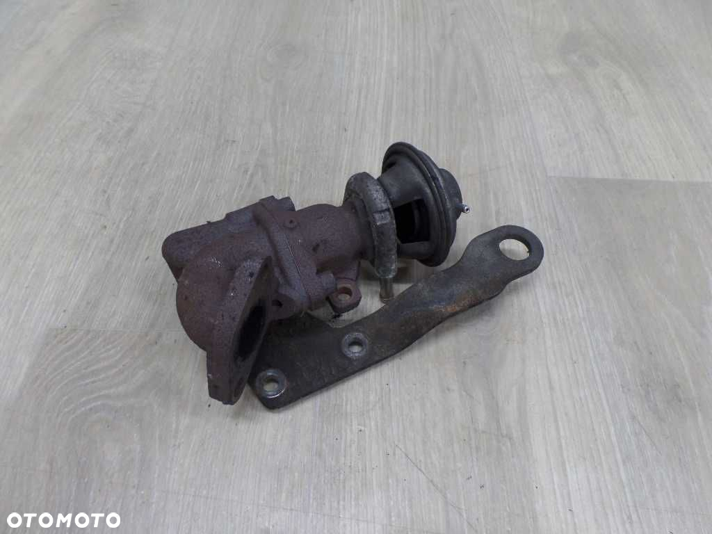 IVECO DAILY 2.3 HPI ZAWOR RECYRKULACJI SPALIN EGR E4 06-14 - 2