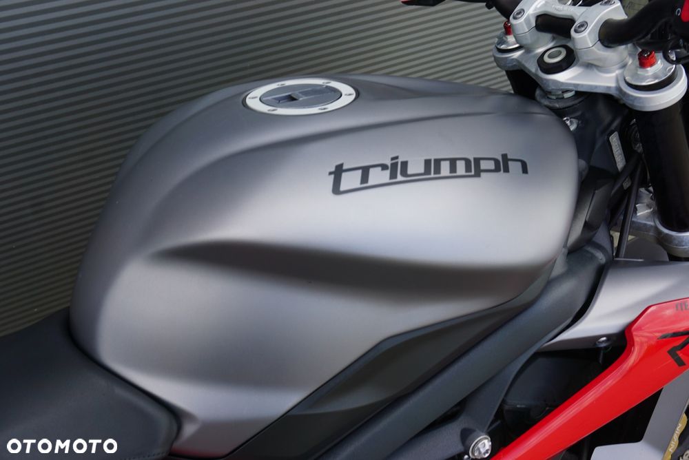 Triumph Street Triple - 6