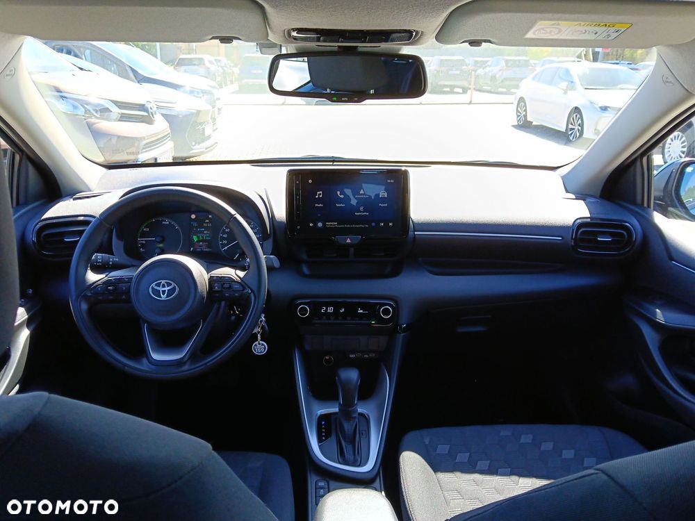 Toyota Yaris - 12