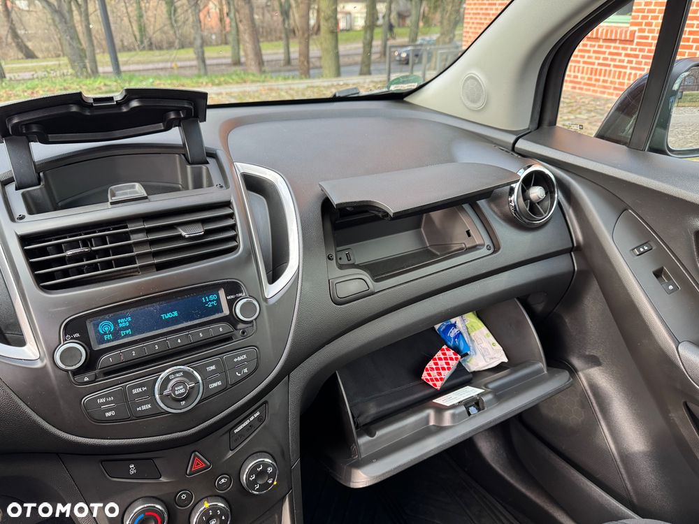 Chevrolet Trax 1.6 LS - 22