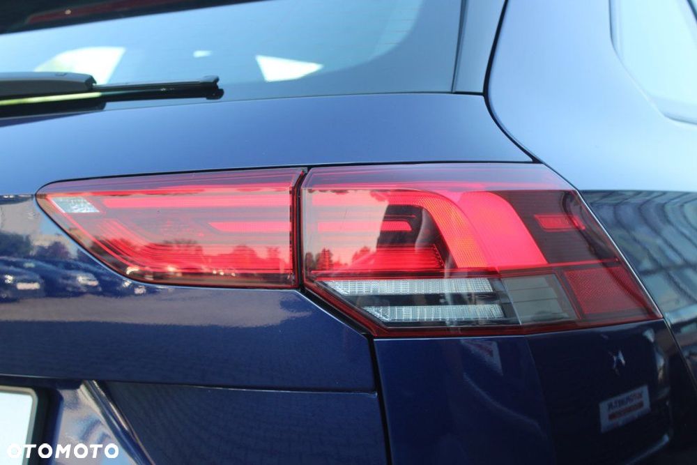 Volkswagen Golf - 12