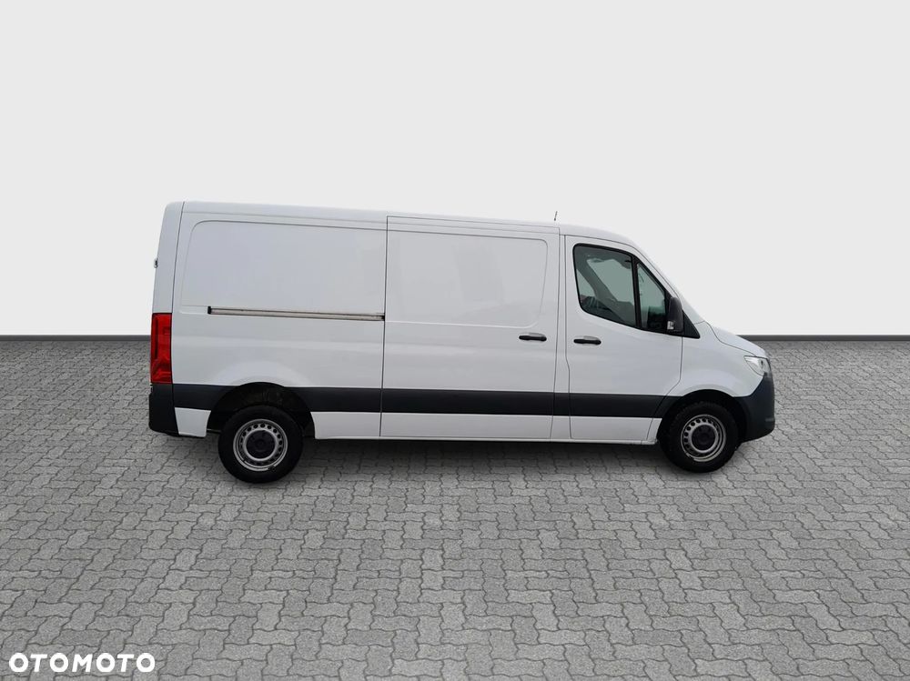 Mercedes-Benz Sprinter - 6