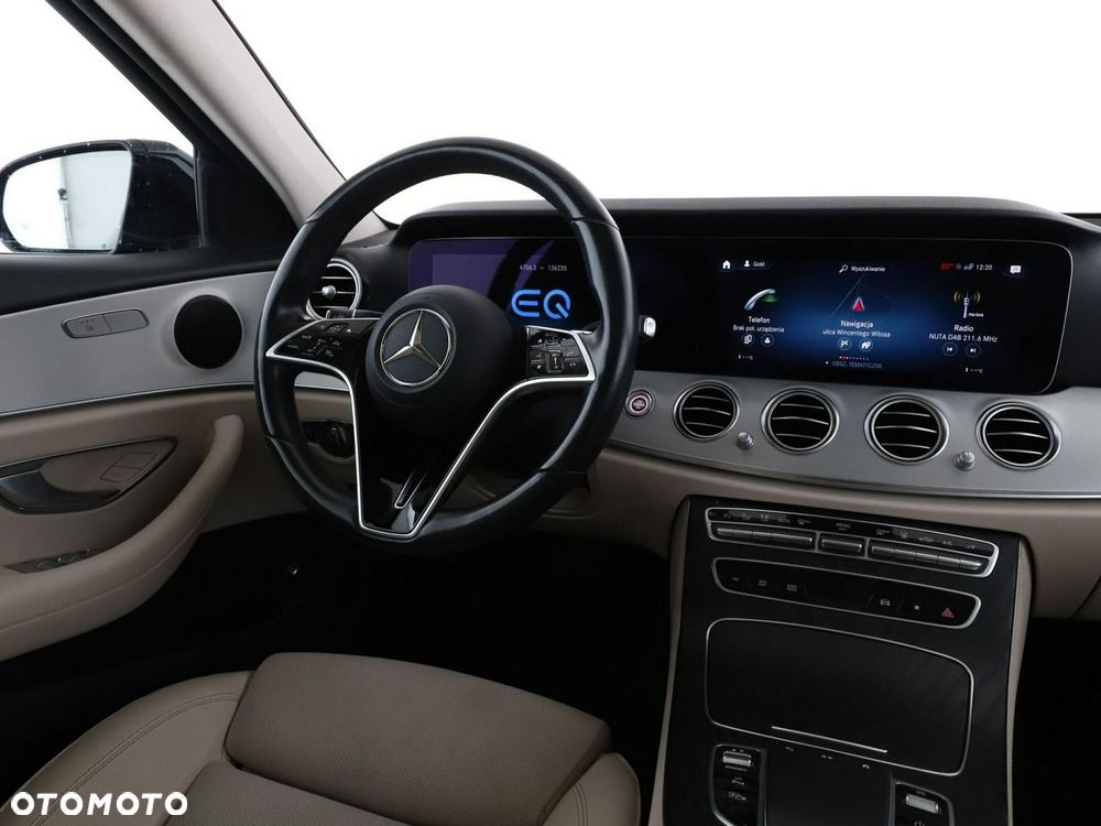 Mercedes-Benz Klasa E 300 de Avantgarde - 17