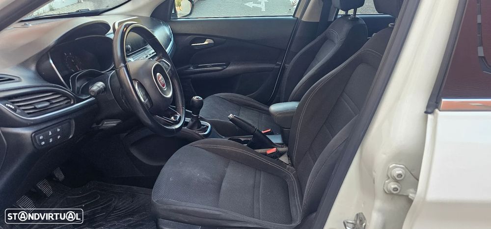 Fiat Tipo 1.3 M-Jet Easy - 9