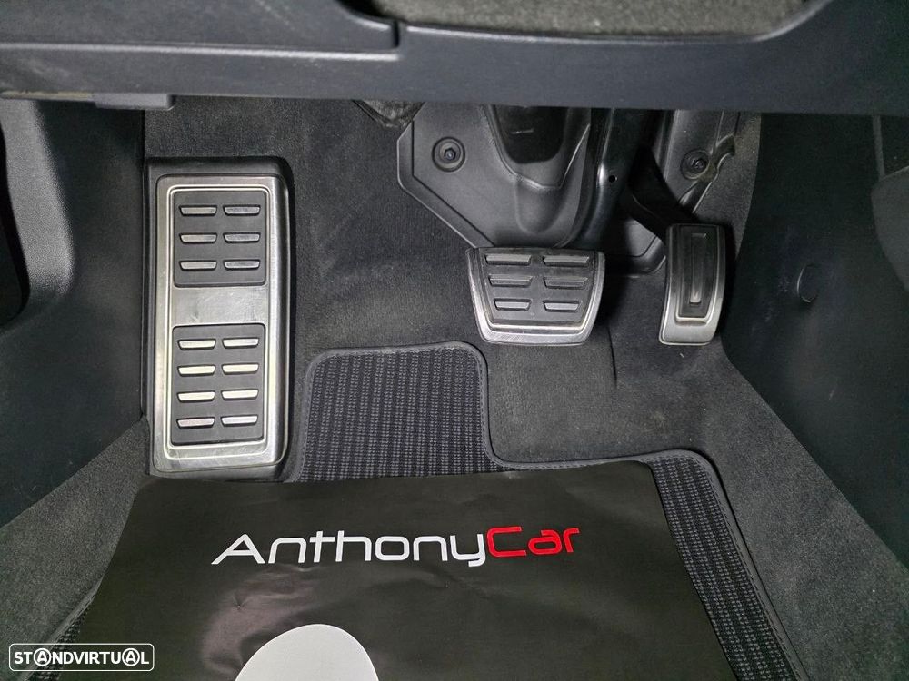 Audi TTS Coupé 2.0 TFSi quattro S Tronic - 22