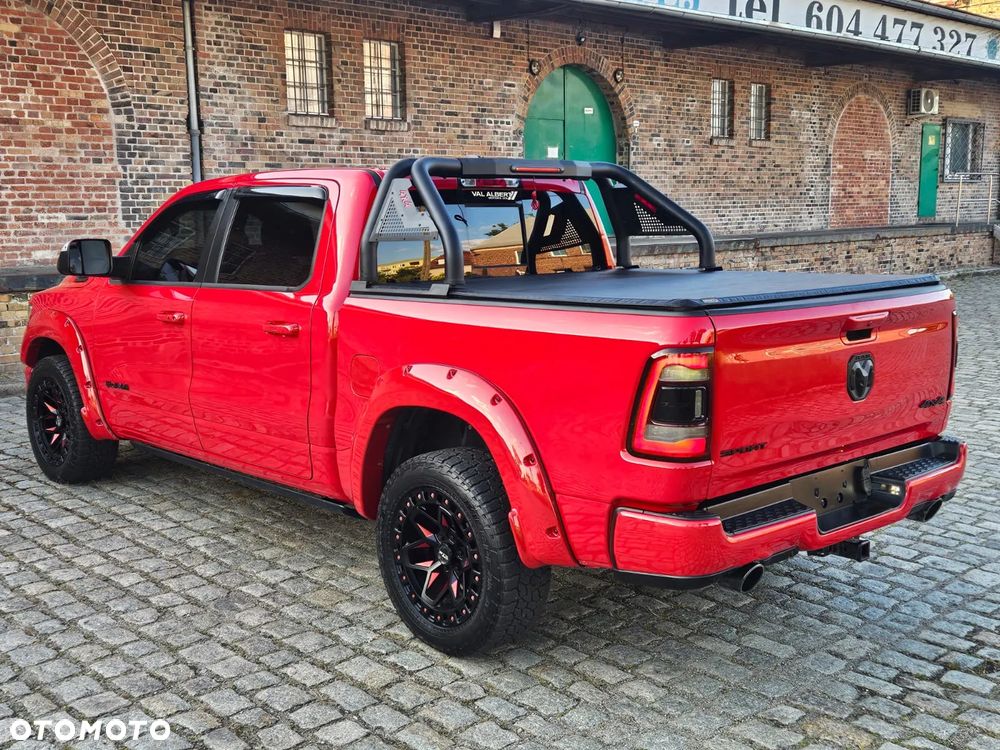 RAM 1500 Crew Cab Sport - 11