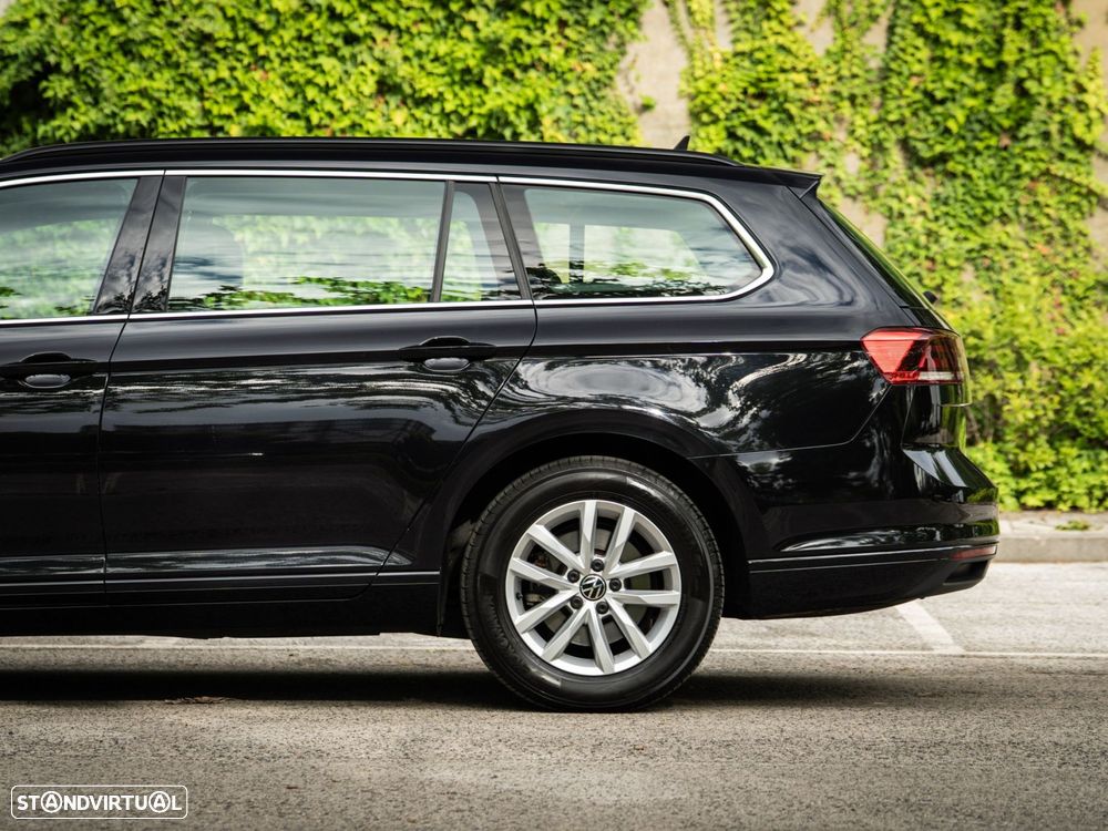 VW Passat Variant - 28