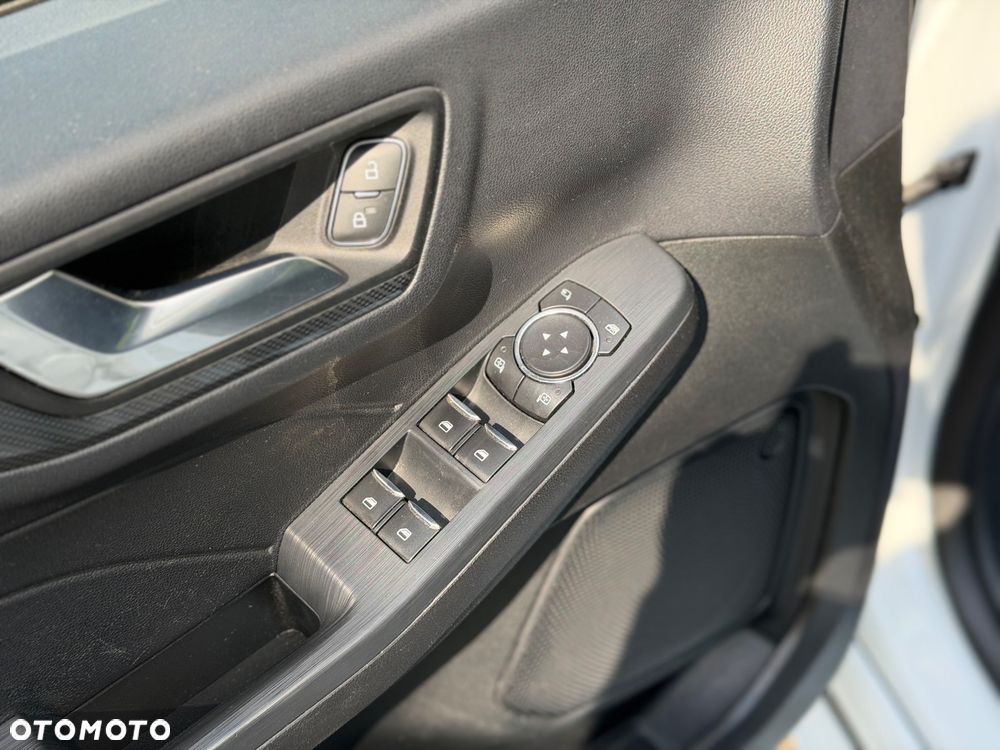 Ford Kuga 2.0 EcoBlue Hybrid ST-LINE - 22