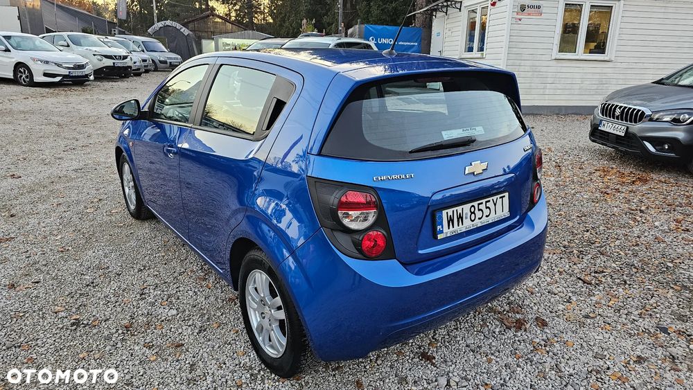 Chevrolet Aveo 1.4 16V LS Design+ - 4