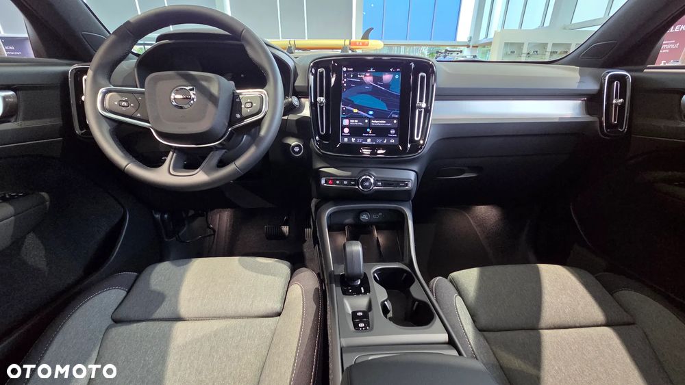 Volvo XC 40 B3 Core - 11