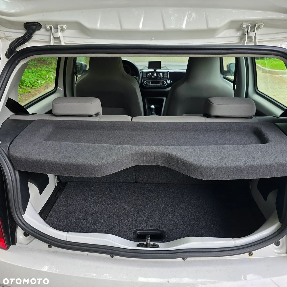 Volkswagen up! 1.0 cross Perfectline - 16