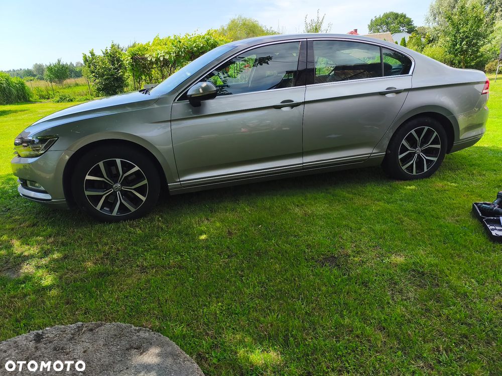 Volkswagen Passat 2.0 TDI BMT Comfortline DSG - 17