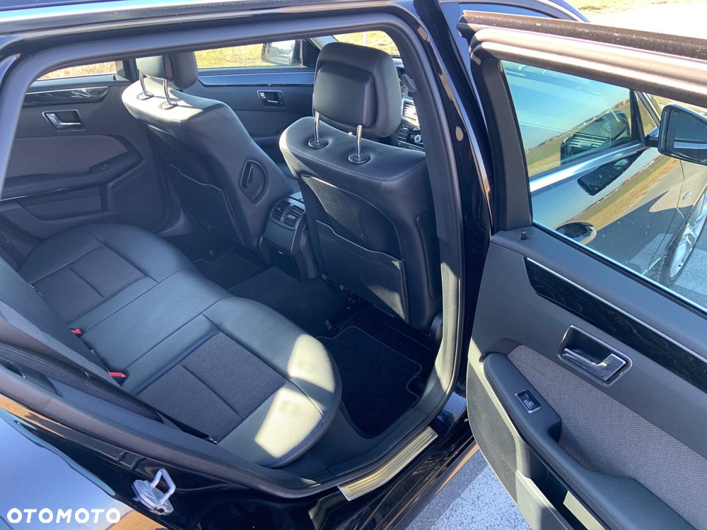 Mercedes-Benz Klasa E 200 CGI BlueEffICIENCY - 22