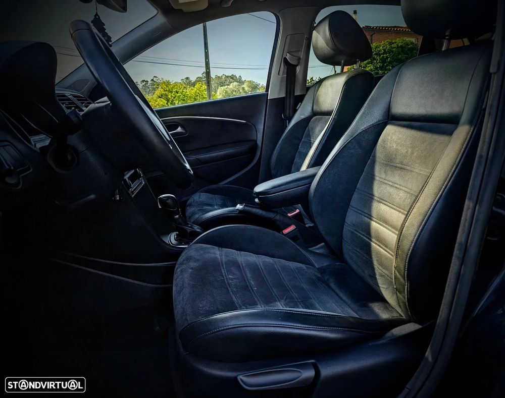 VW Polo 1.4 TDi Blue Motion DSG Lounge - 24