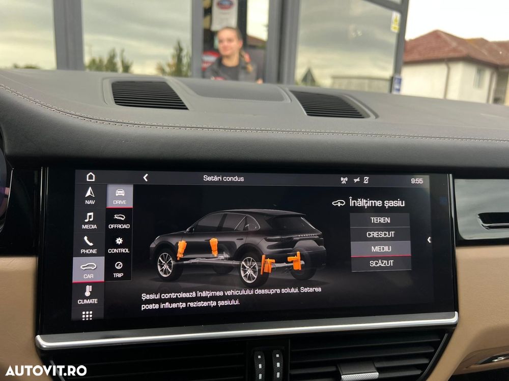 Porsche Cayenne - 30