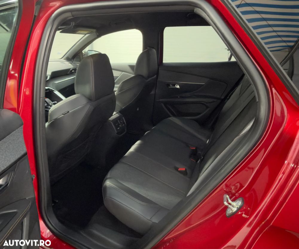 Peugeot 3008 1.2 PureTech Turbo S&S EAT6 GT-Line - 16