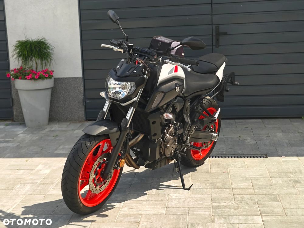 Yamaha MT - 7