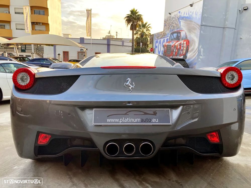 Ferrari 458 Italia - 35