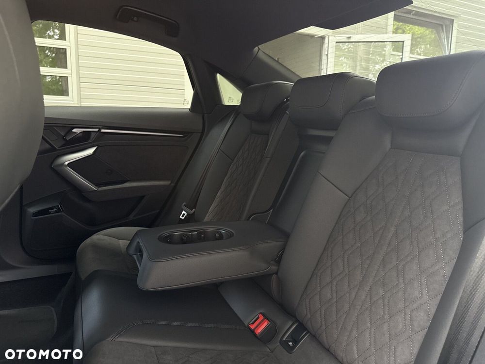 Audi RS3 Limousine TFSI Quattro S tronic - 17