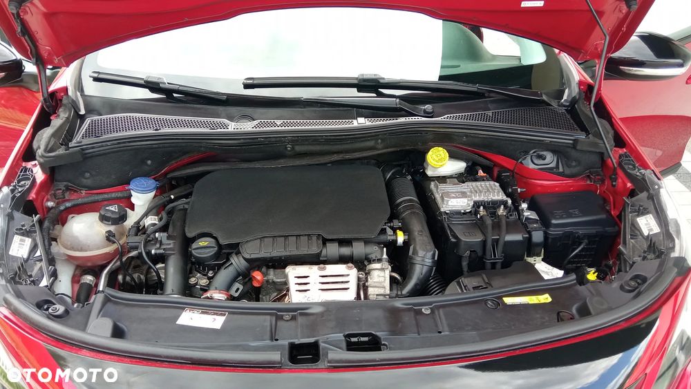 Peugeot 2008 PureTech 110 Stop&Start GT-Line Edition - 26