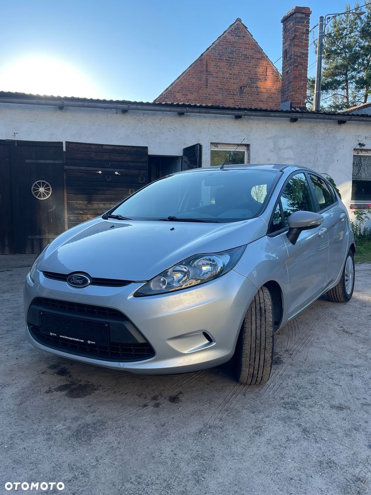 Ford Fiesta - 2