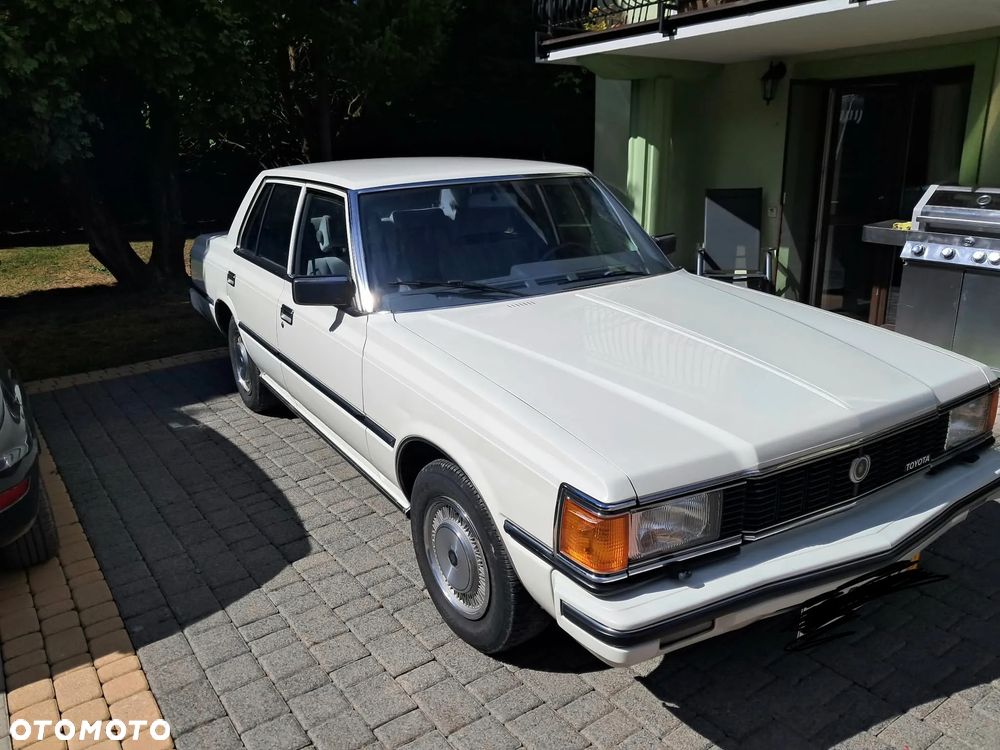 Toyota Crown - 5