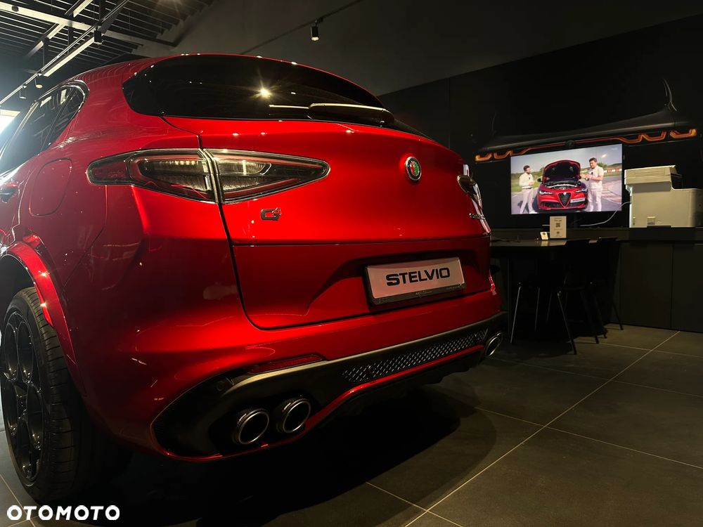 Alfa Romeo Stelvio 2.9 Bi Turbo V6 Quadrifoglio Q4 - 11
