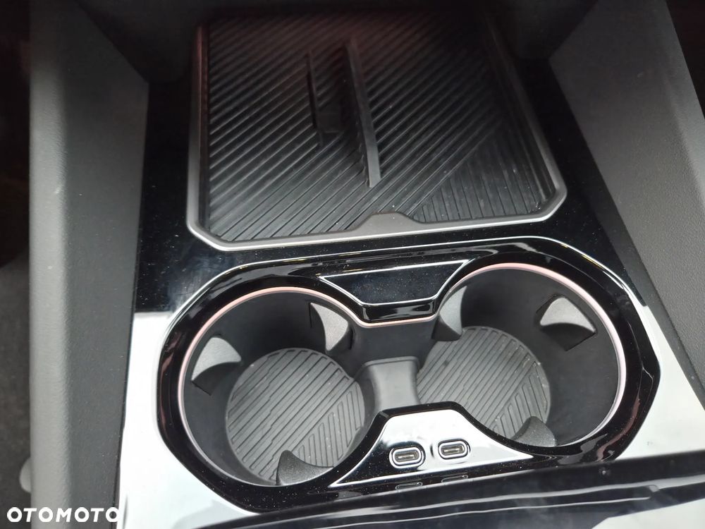 BMW Seria 5 520i - 14