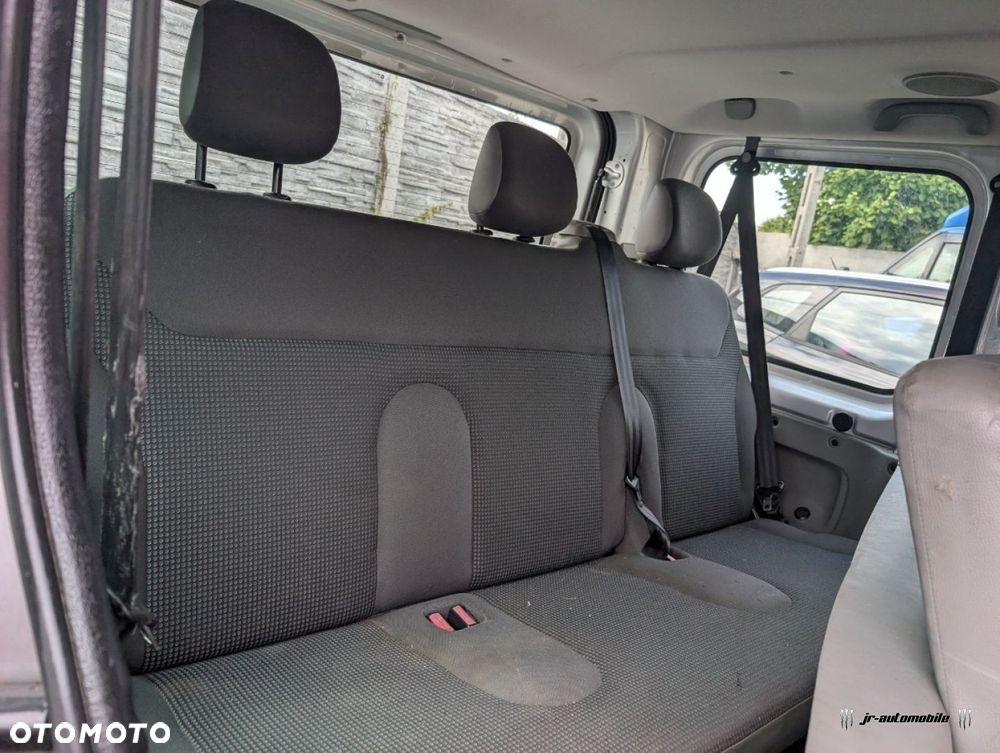 Opel Vivaro - 8