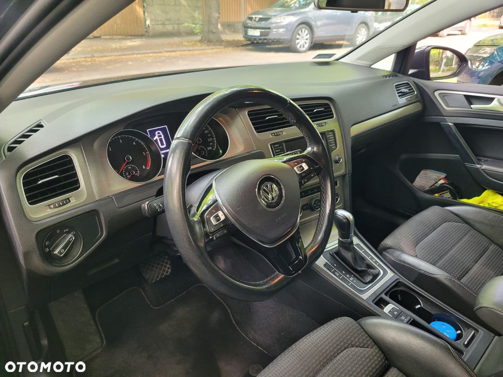 Volkswagen Golf 2.0 TDI SCR DSG Comfortline - 6