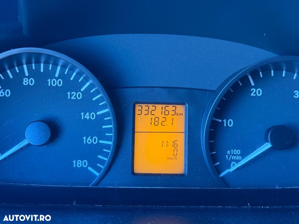 Mercedes-Benz Sprinter - 3