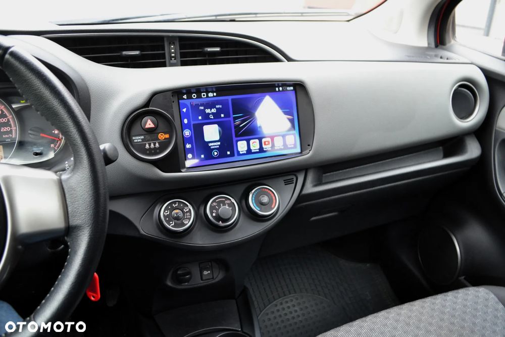 Toyota Yaris 1.0 Sol - 15