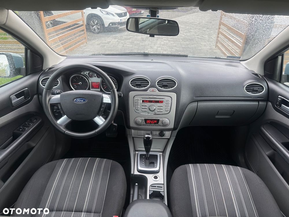 Ford Focus 2.0 16V Titanium - 4