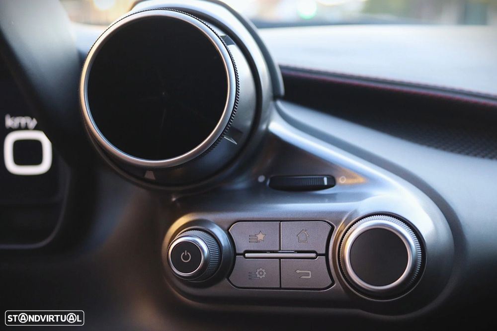 Ferrari F8 Tributo Standard - 31