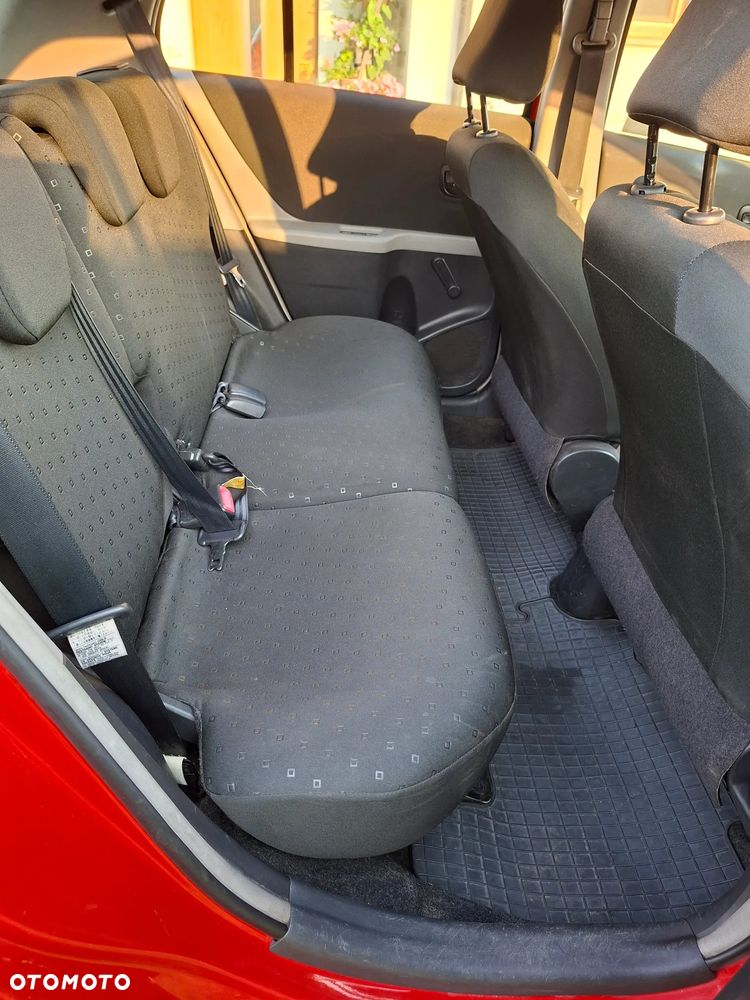 Toyota Yaris 1.4 D-4D Terra A/C - 11