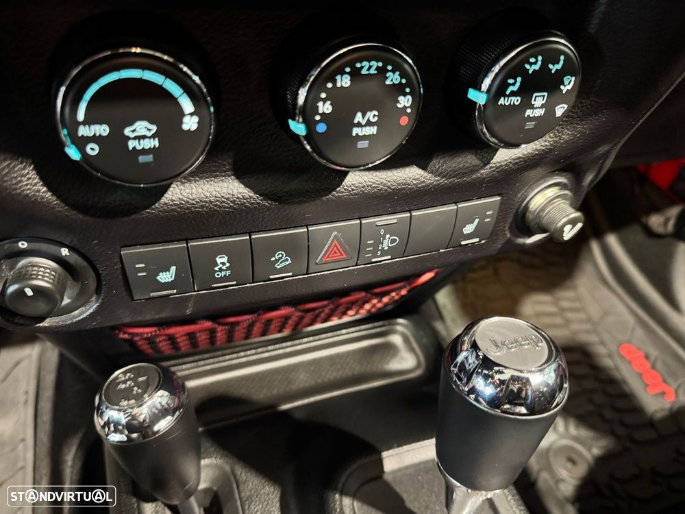 Jeep Wrangler - 35